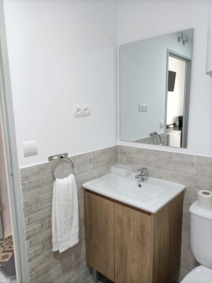Hostal Las Encinas Villaviciosa de Odón Extérieur photo
