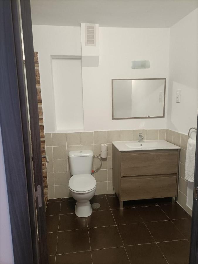 Hostal Las Encinas Villaviciosa de Odón Extérieur photo