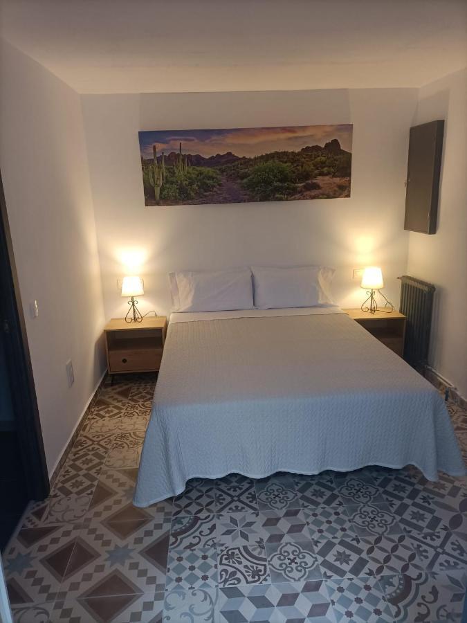 Hostal Las Encinas Villaviciosa de Odón Extérieur photo