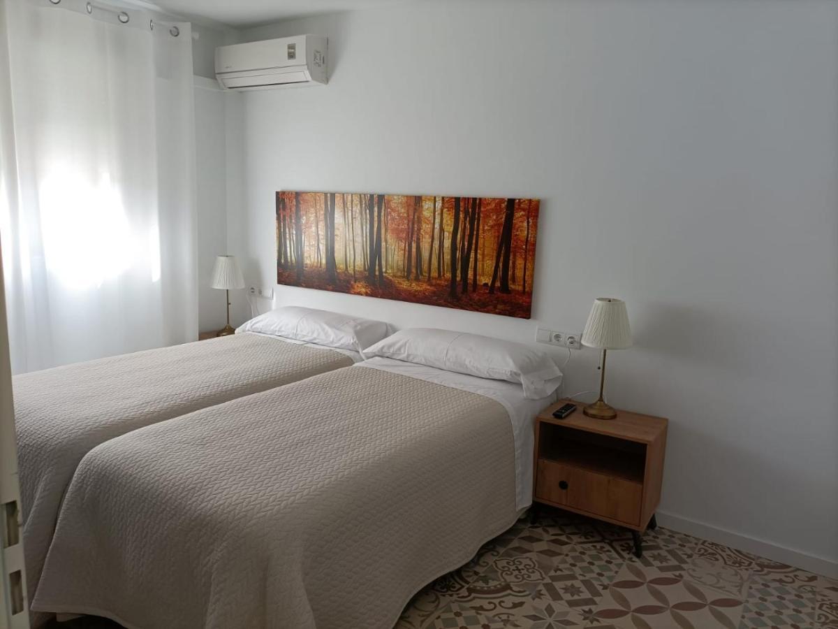 Hostal Las Encinas Villaviciosa de Odón Extérieur photo